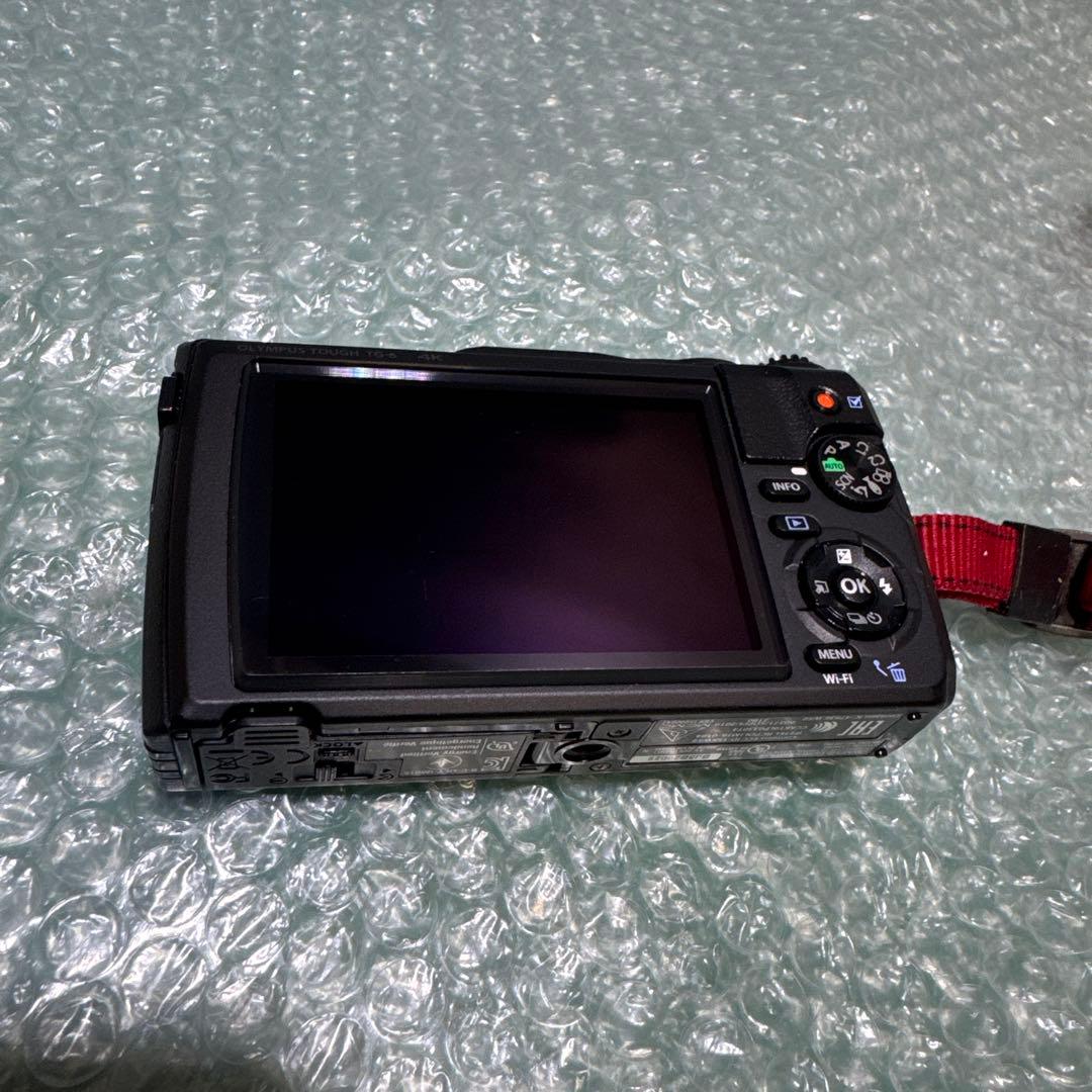 美品　オリンパス　デジタルカメラ TOUGH 型番：IM 015