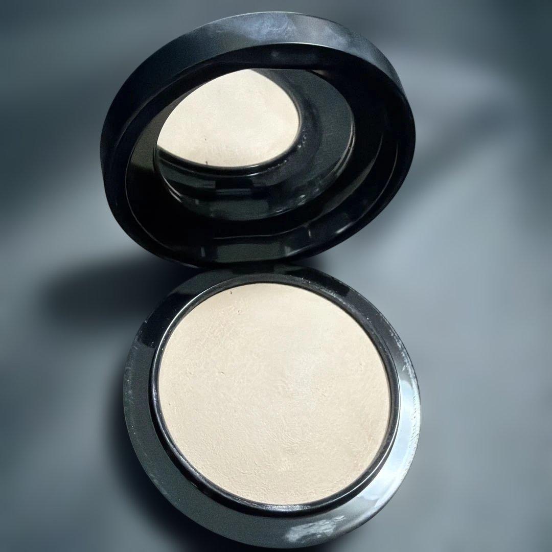 ＭＡＣ　ミネラライズスキンフィニッシュ　ナチュラル　ライト