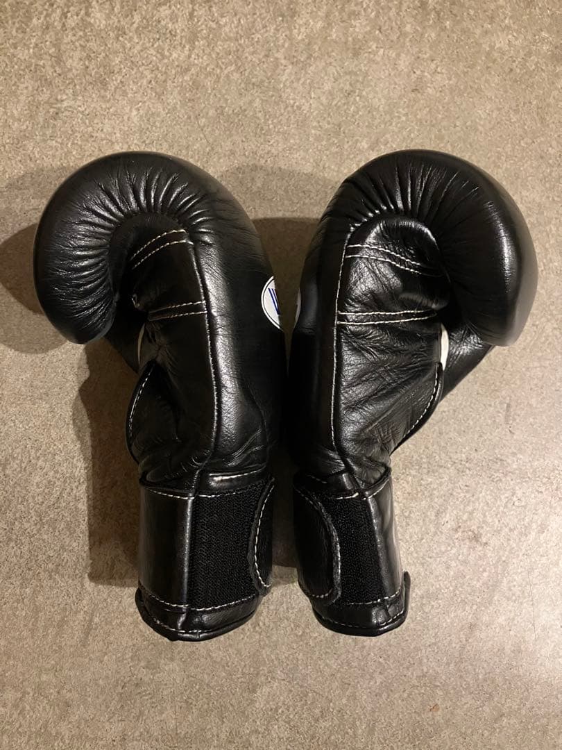 Winning ウィニングボクシンググローブ ブラック 8オンス MS-200B