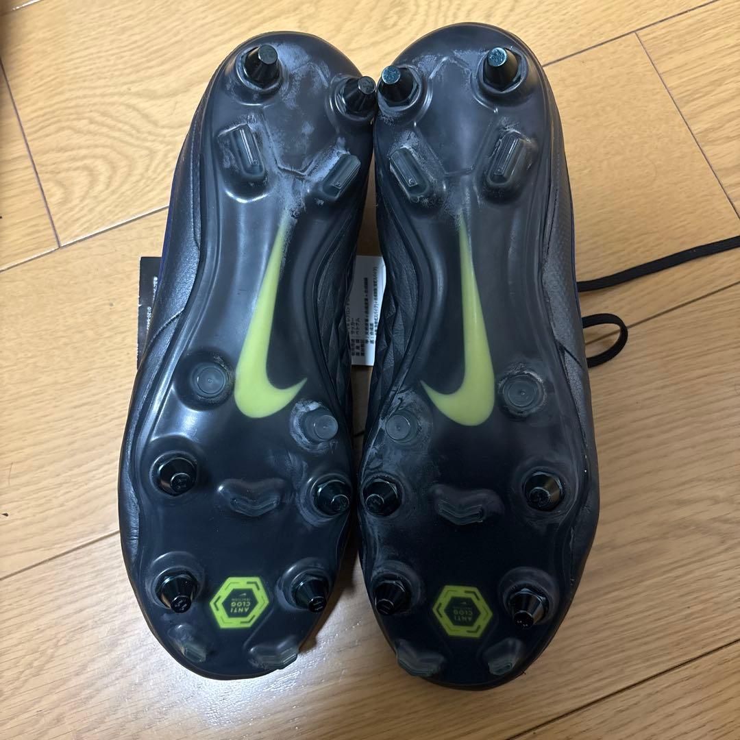 NIKE TIENPO サッカーシューズ天然芝用 （取替式）ブラック/ブルー