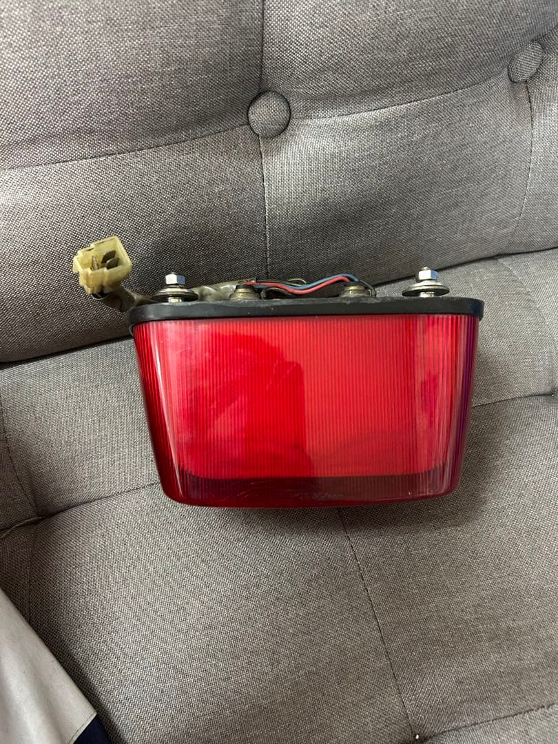 ゼファー400純正テールランプ