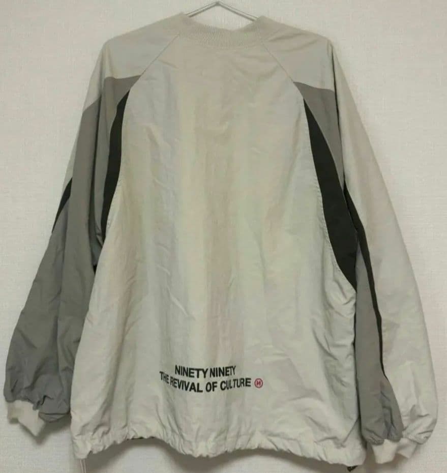 9090ナインティナインティ ナイロンプルオーバー アイボリー L　新品未使用