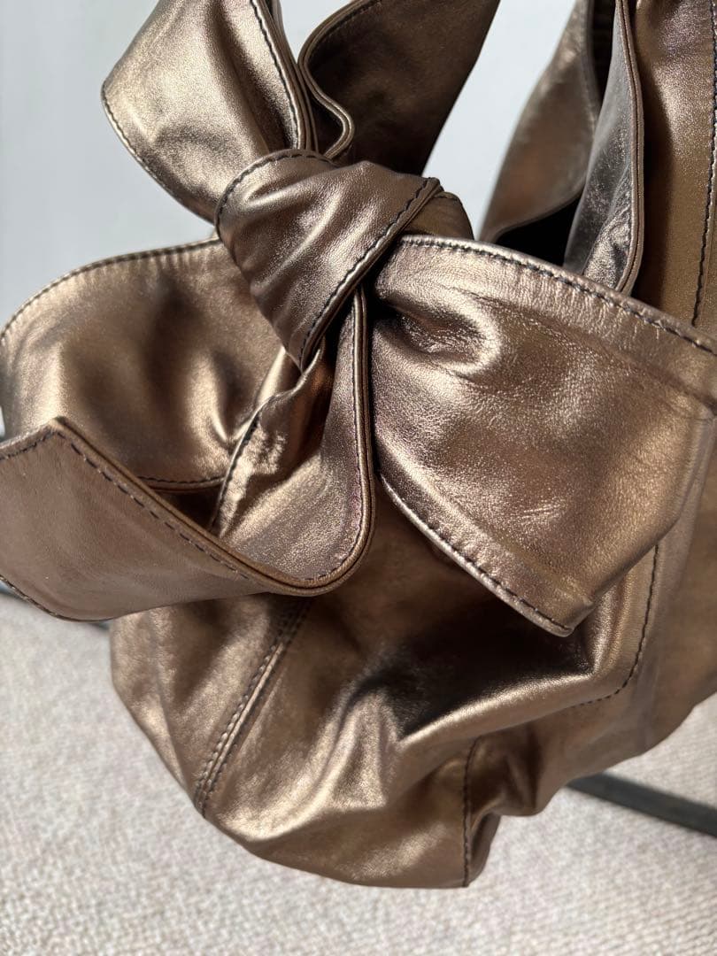 VALENTINOヴァレンティノ ショルダー　バック　ブロンズ　リボン