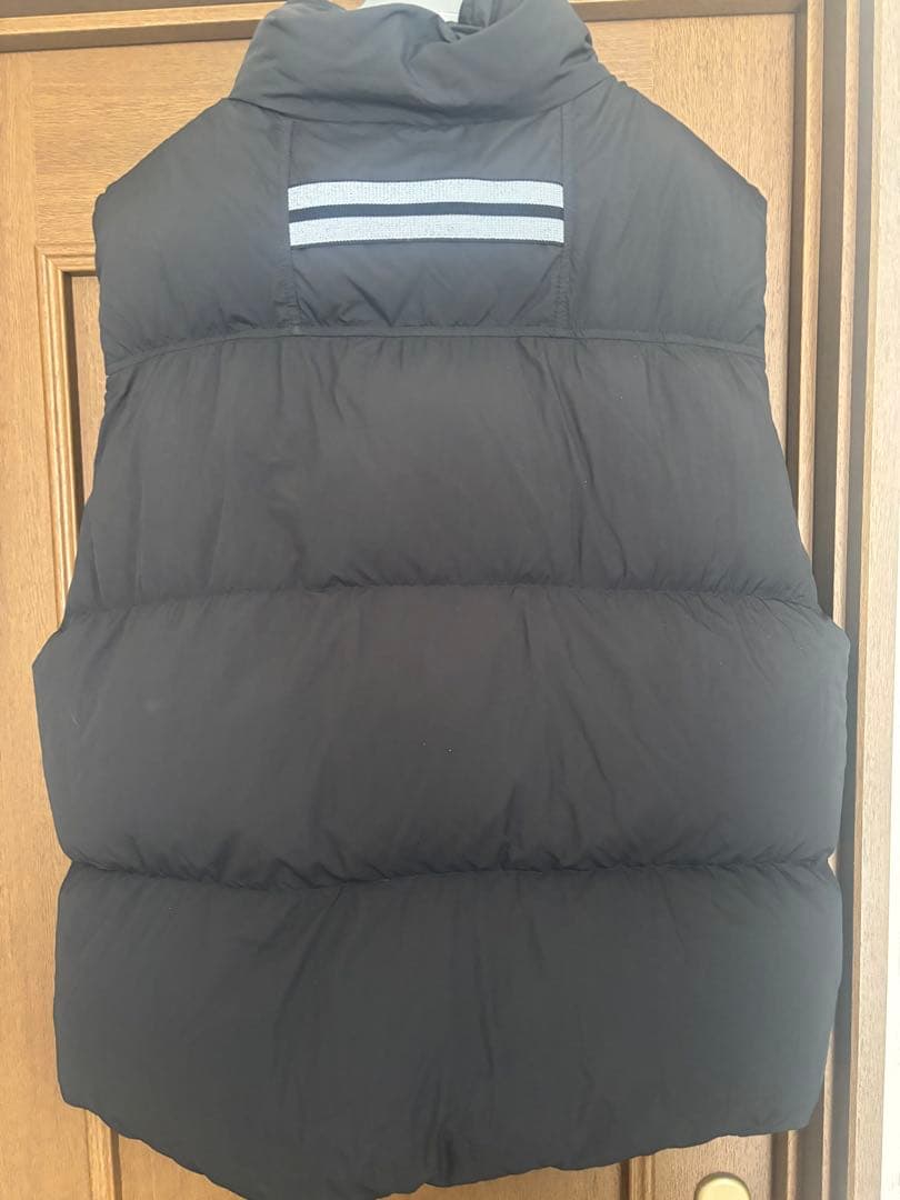   カナダグース ダウンベスト