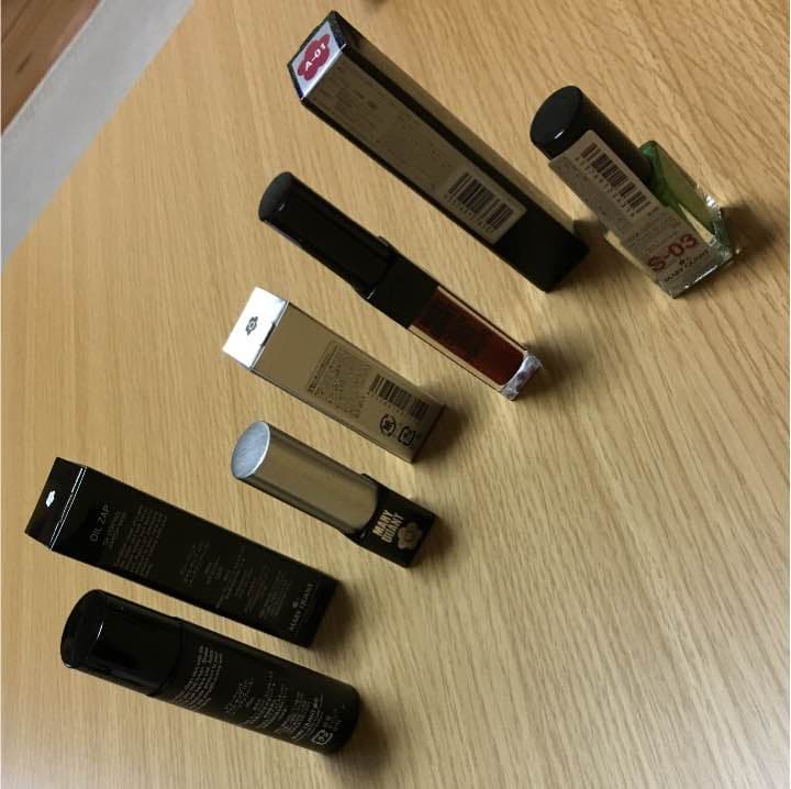 MARY QUANT メーク下地、グロスA-01、口紅R-01、ネイルS-03