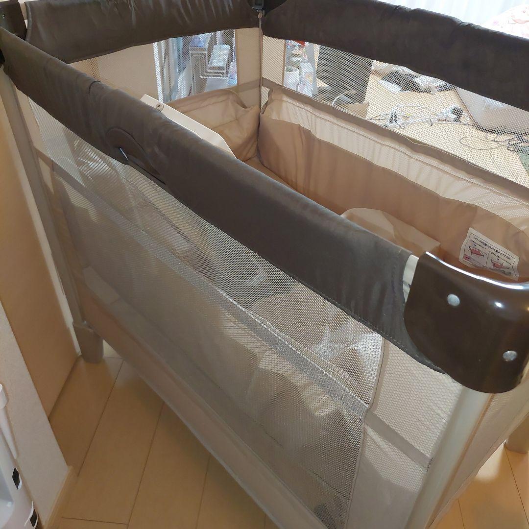 ★引渡し歓迎★ アップリカ　ココネルエアープラス ベビーベッド　折りたたみ