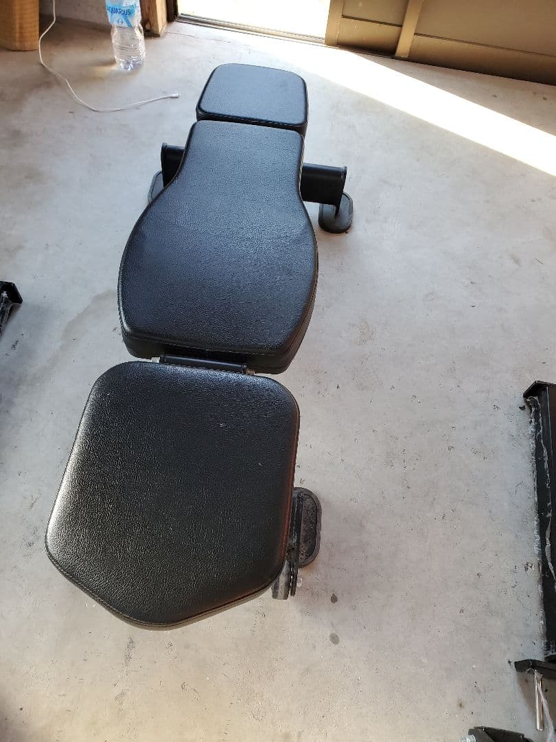 引き取り希望　kongou アジャスタブルベンチ