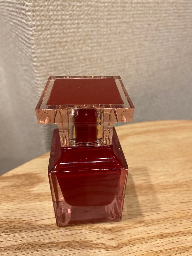 エレクトリック　チェリー　オード　パルファム　スプレィ