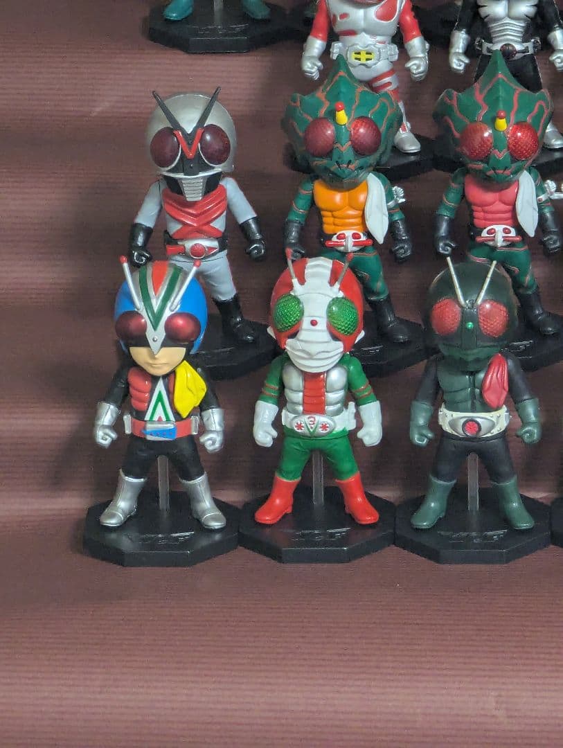 仮面ライダーワールドコレクタブルフィギュア　昭和•ネオライダー　22体