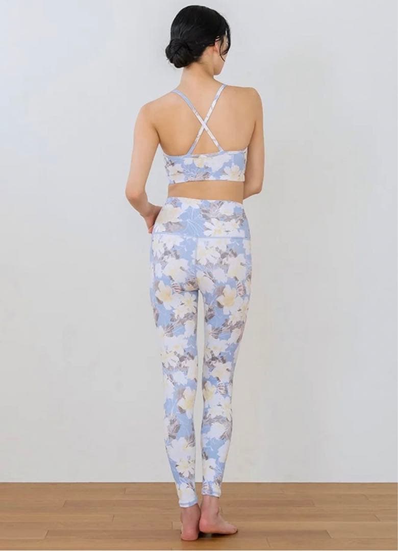 【新品】SUKALA花柄上下セットアップSサイズ