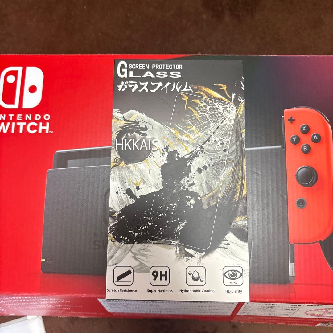 Nintendo Switch + ガラスフィルム
