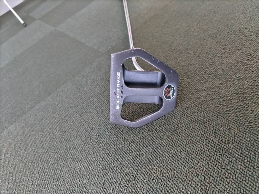 オデッセイ　バックストライク　２ボール　パター