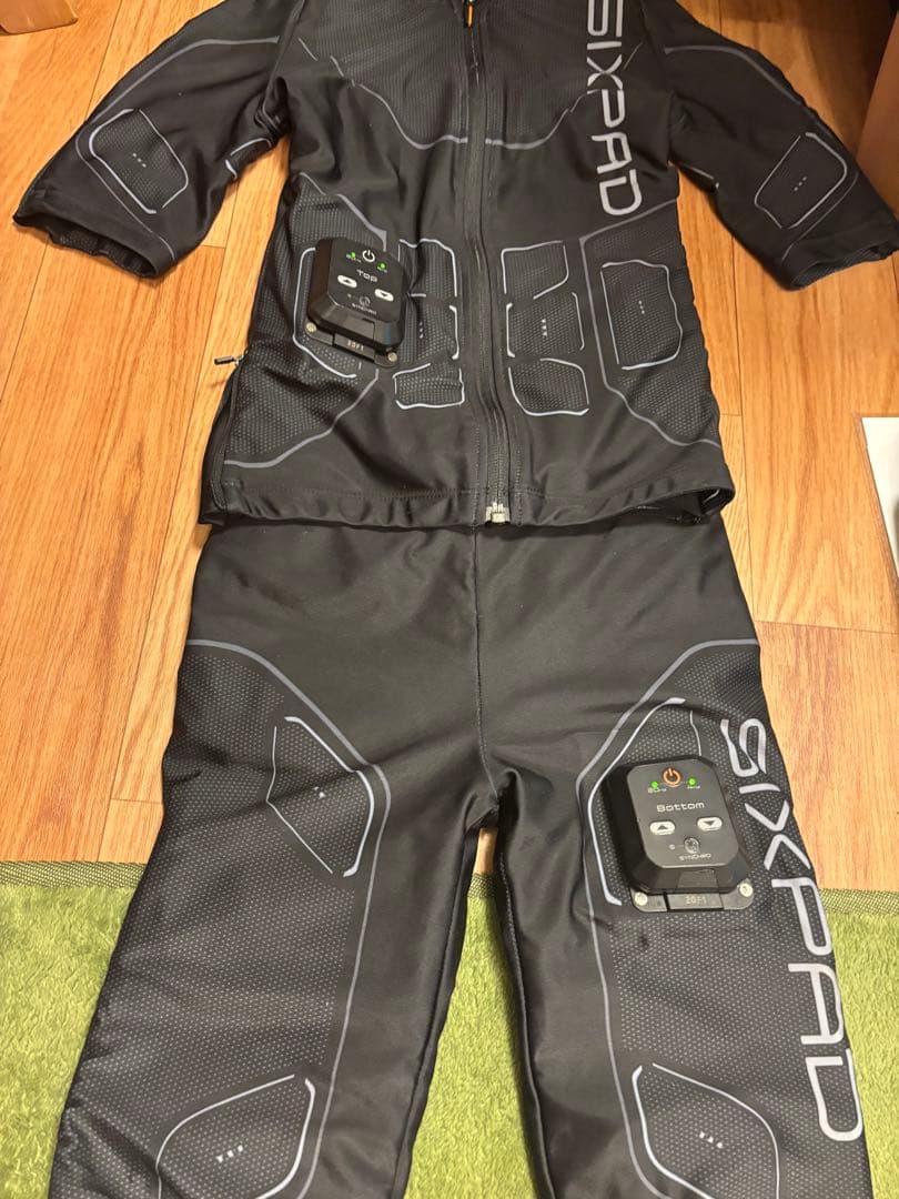 みっきー☆シックスパッド パワースーツ レディース上下Sサイズ