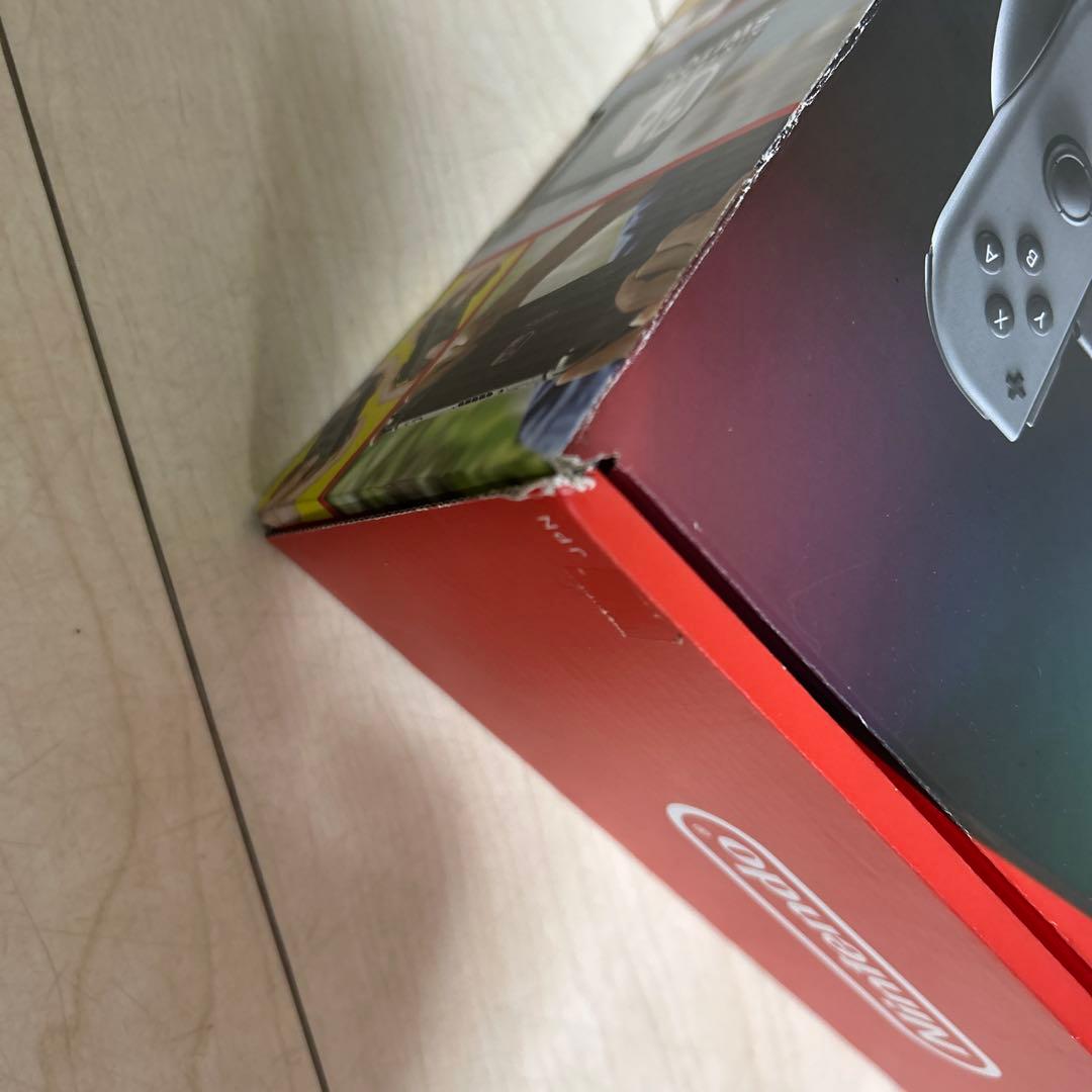 美品、極上品！Nintendo Switch 本体 グレー Joy-Con付き