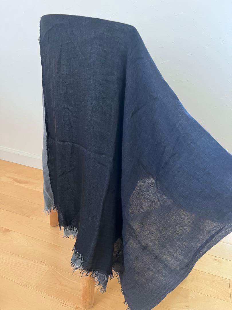 ファリエロサルティ　ストール 大判 グラデーション　ネイビーブラック