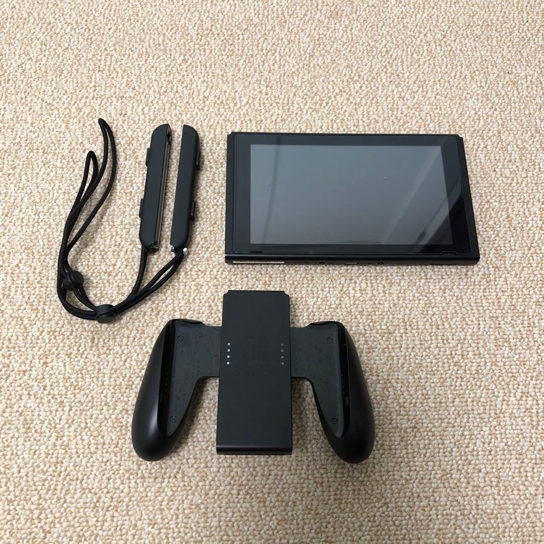 Nintendo Switch 本体 + Joy-Conストラップ・グリップ