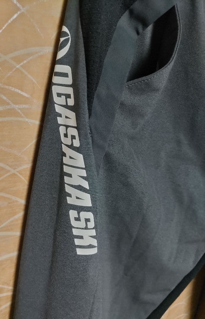 極美良品 ほぼ新古品 オガサカ デサント トレーニングジャージ上下