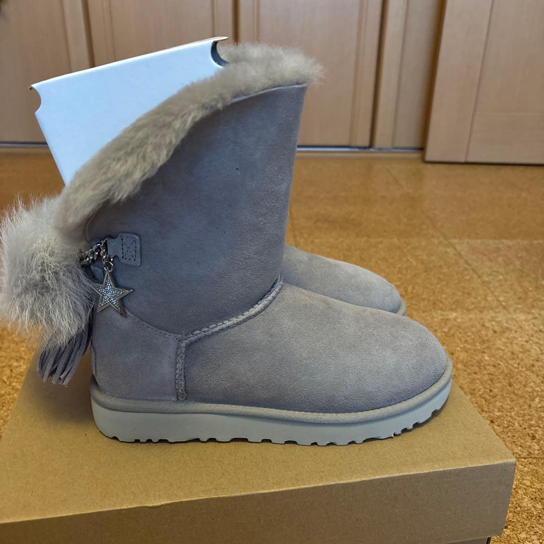UGG ブーツ classic charm BOOT