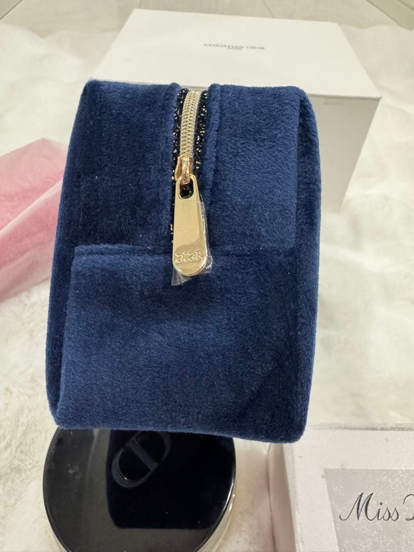 【ＤＩＯＲ❤️ディオール】新品ポーチ、ボディクリーム、パウダー合計６点セット❣️
