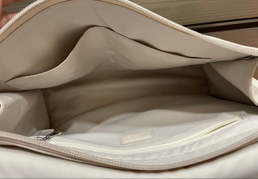 ear PAPILLONNER イアパピヨネ　 ショルダーバッグ　ボディバッグ