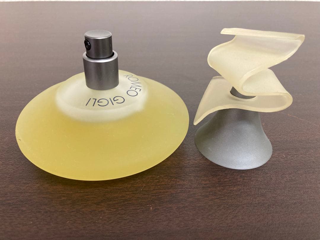 ROMEO GIGLI ロメオ　ジ　ロメオジリ　オーデトワレ　100ml