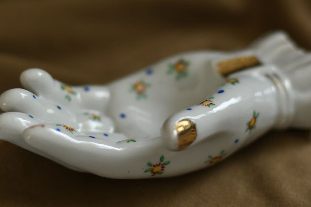 花柄　手形装飾品　ハンドトレイ　ヴィンテージ