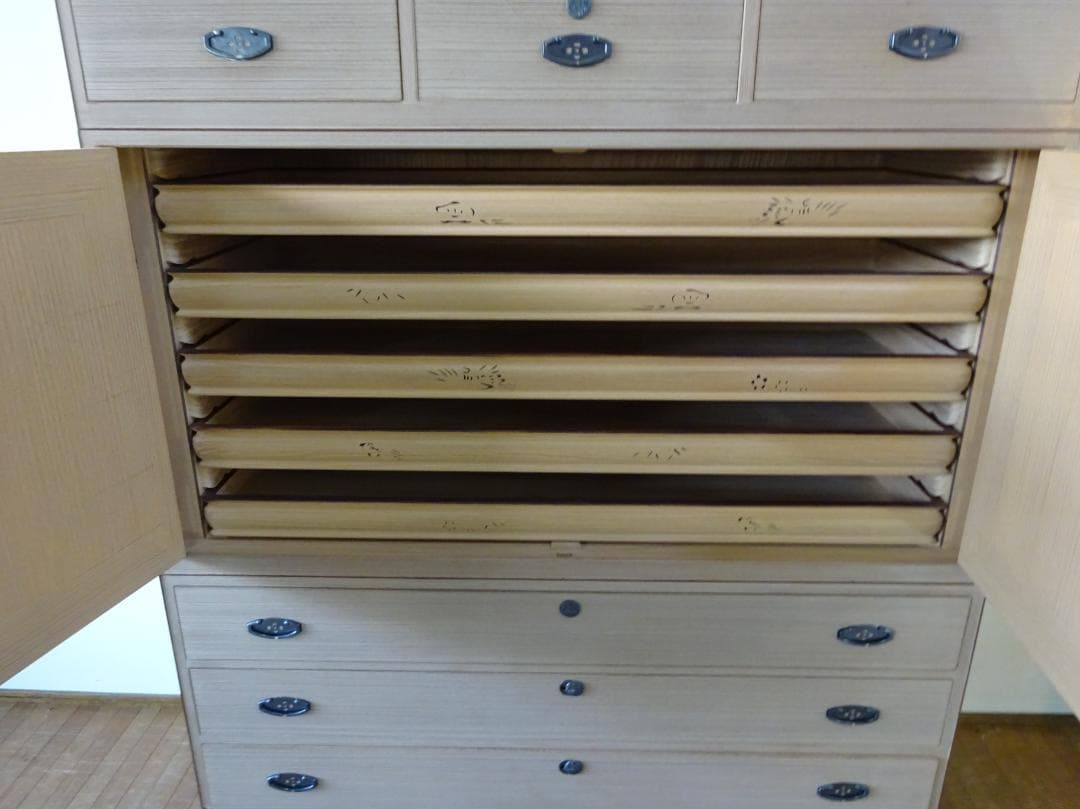 サト　総桐箪笥　着物箪笥　防虫　防湿　和タンス　チェスト