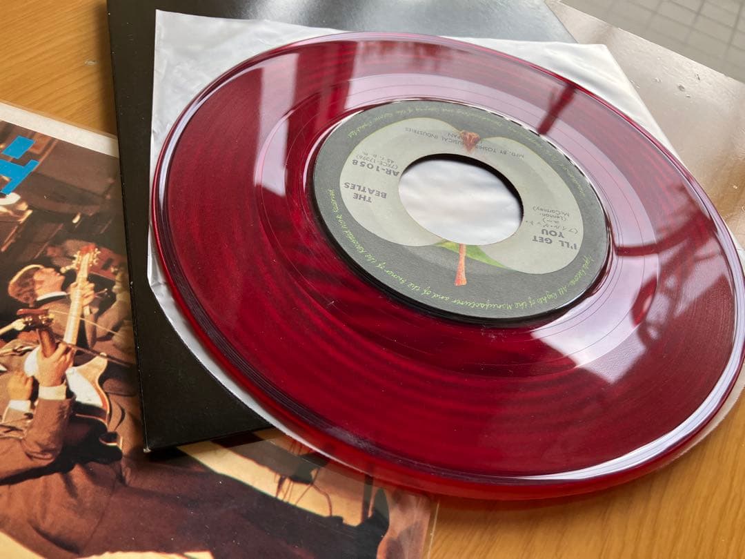 アップル　赤盤は難関 シーラブズユー　ニアミント 綺麗な赤盤