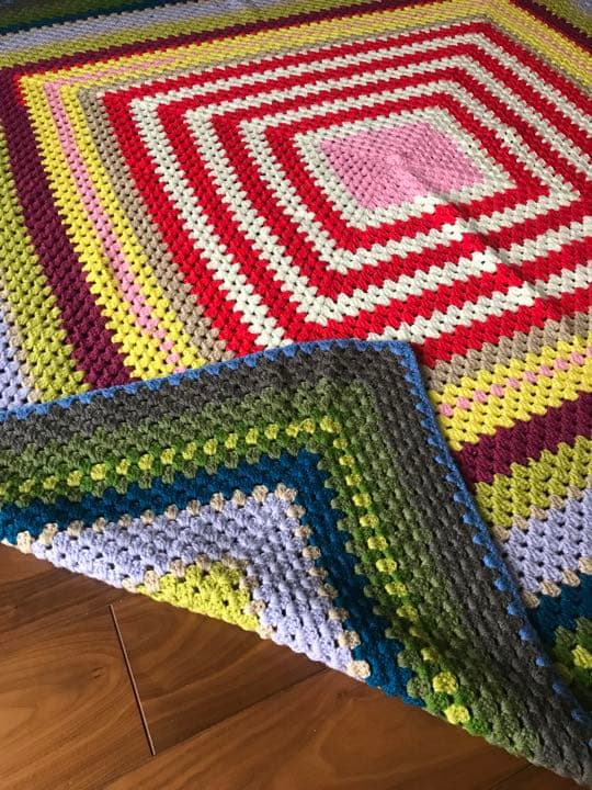 こたつカバー　手編み　190㎝×190㎝