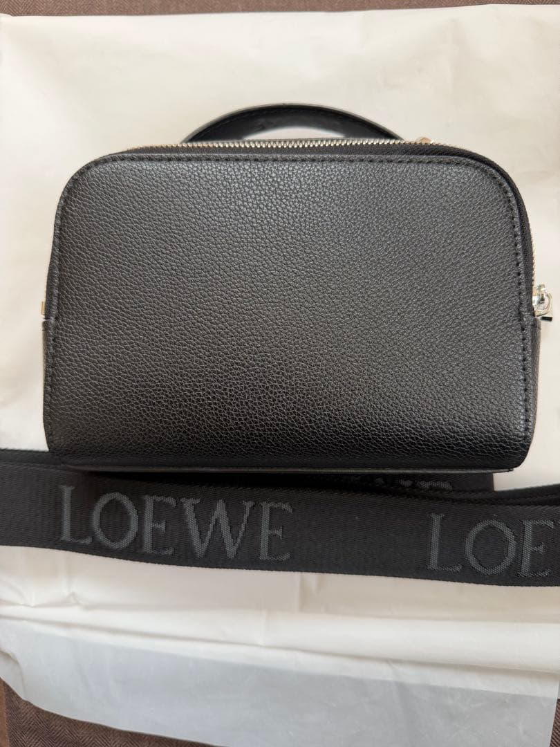 LOEWEカメラバッグ