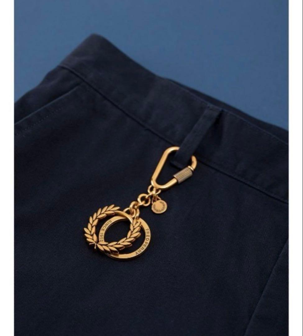 新品☆未使用【フレッドペリー】ゴールド　ロゴデザイン　刻印　キーリング