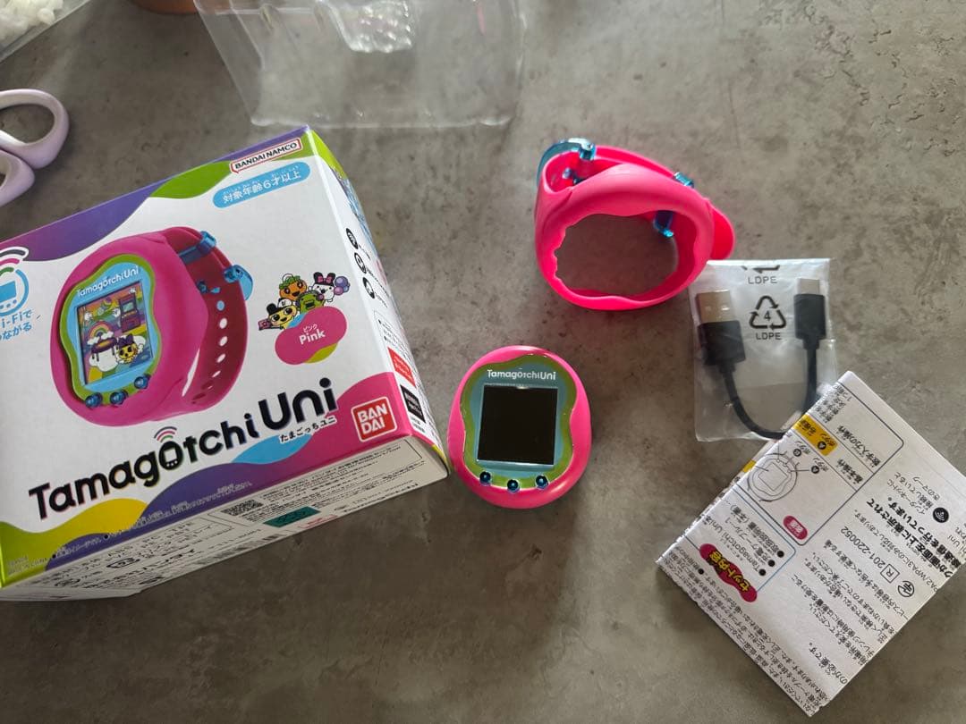 たまごっちユニ Tamagotchi Uni ピンク