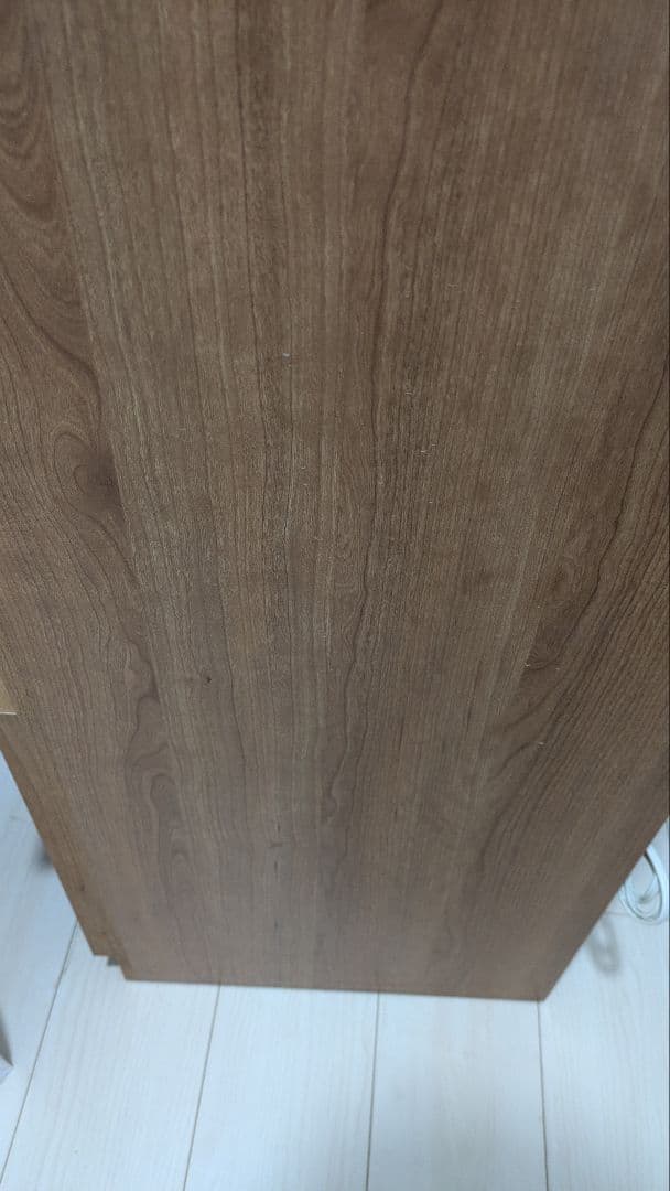 ライトブラウン 食器棚 タイル調天板