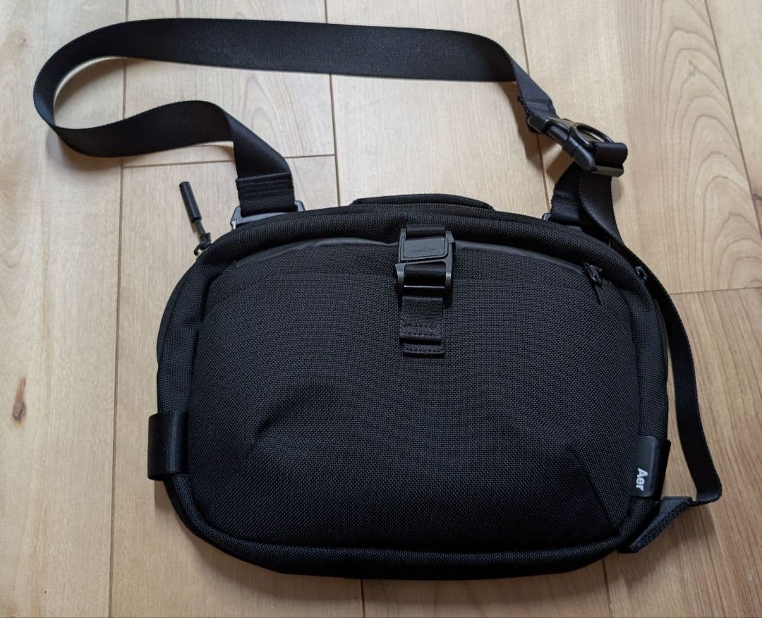 AER beauty & youth 別注 COMMUTER SLING バッグ