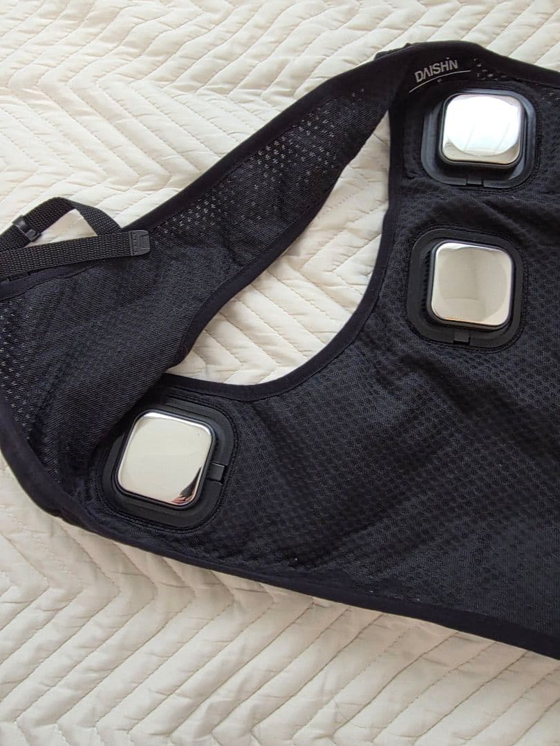 ダイシン　ペルチェベスト