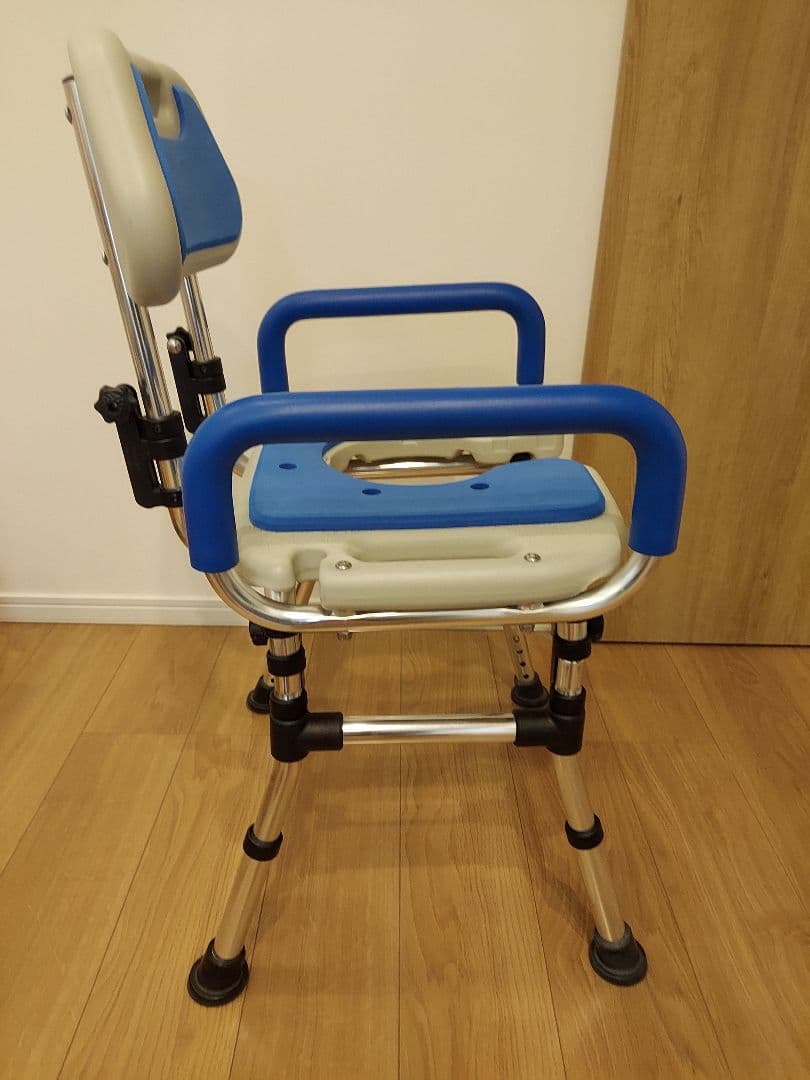 シャワーチェア 折りたたみ式 座面U型 FY9993 アクションジャパン