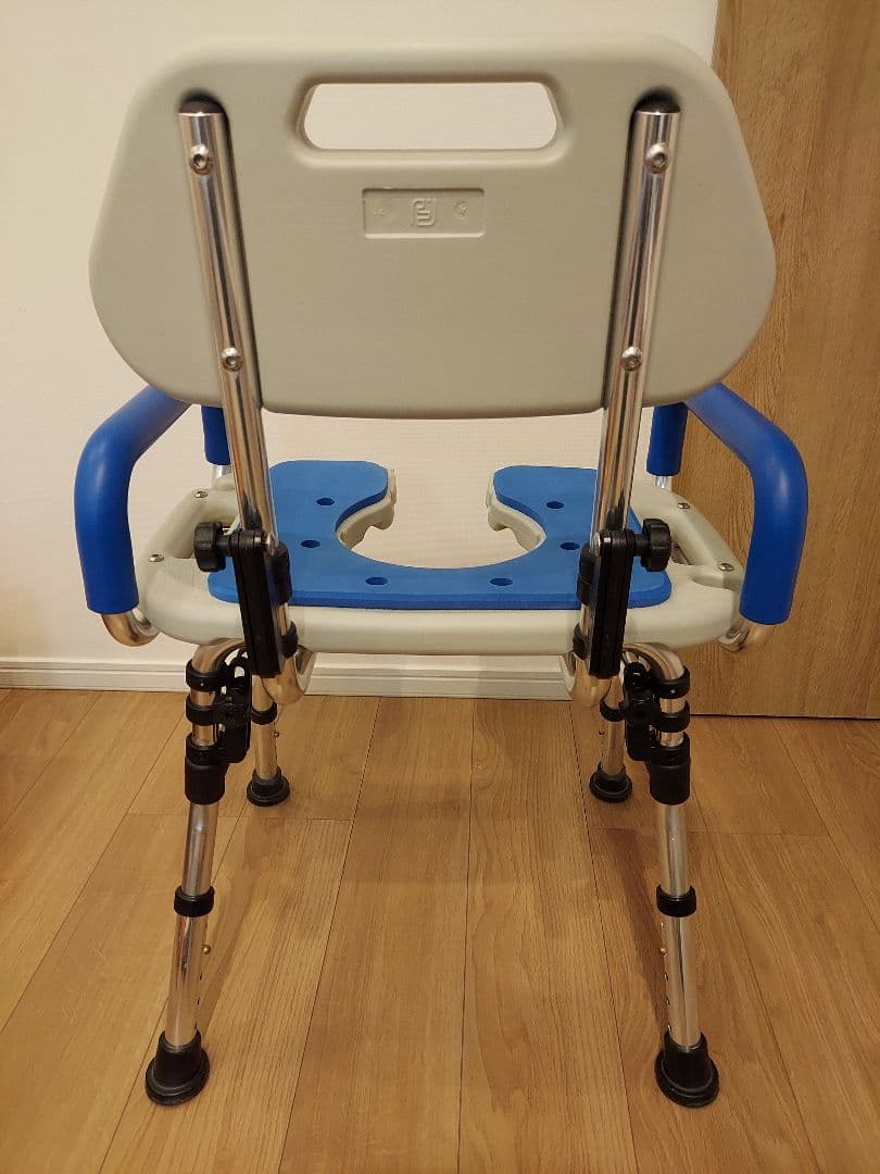 シャワーチェア 折りたたみ式 座面U型 FY9993 アクションジャパン