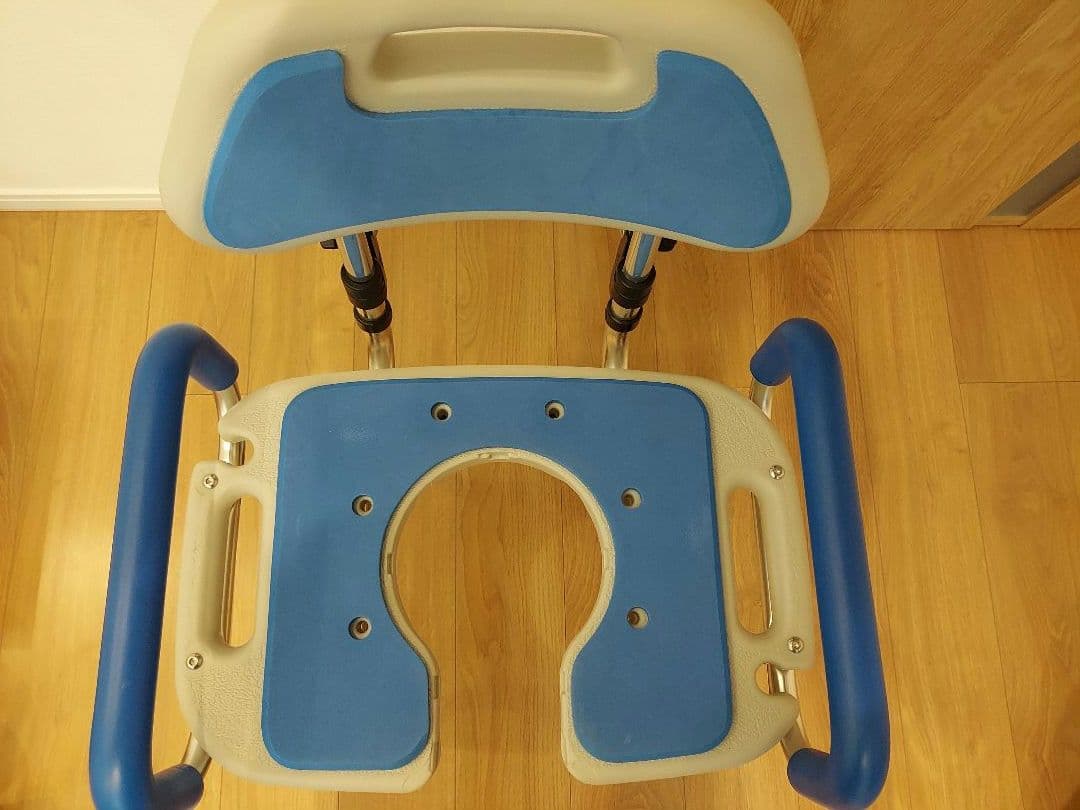 シャワーチェア 折りたたみ式 座面U型 FY9993 アクションジャパン