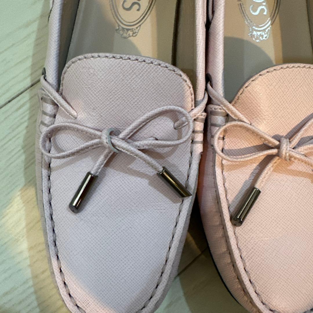TOD'S ピンク ローファー新品同様