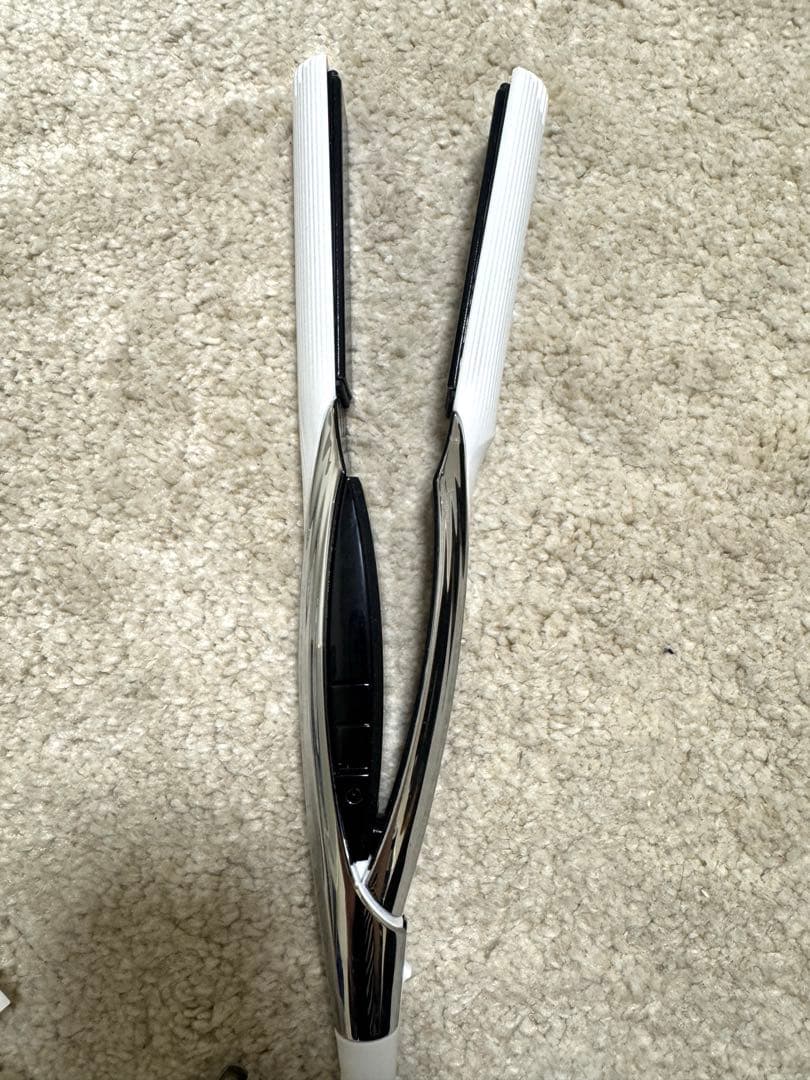 【ほぼ新品】ReFa ビューテックストレートヘアアイロン ホワイト