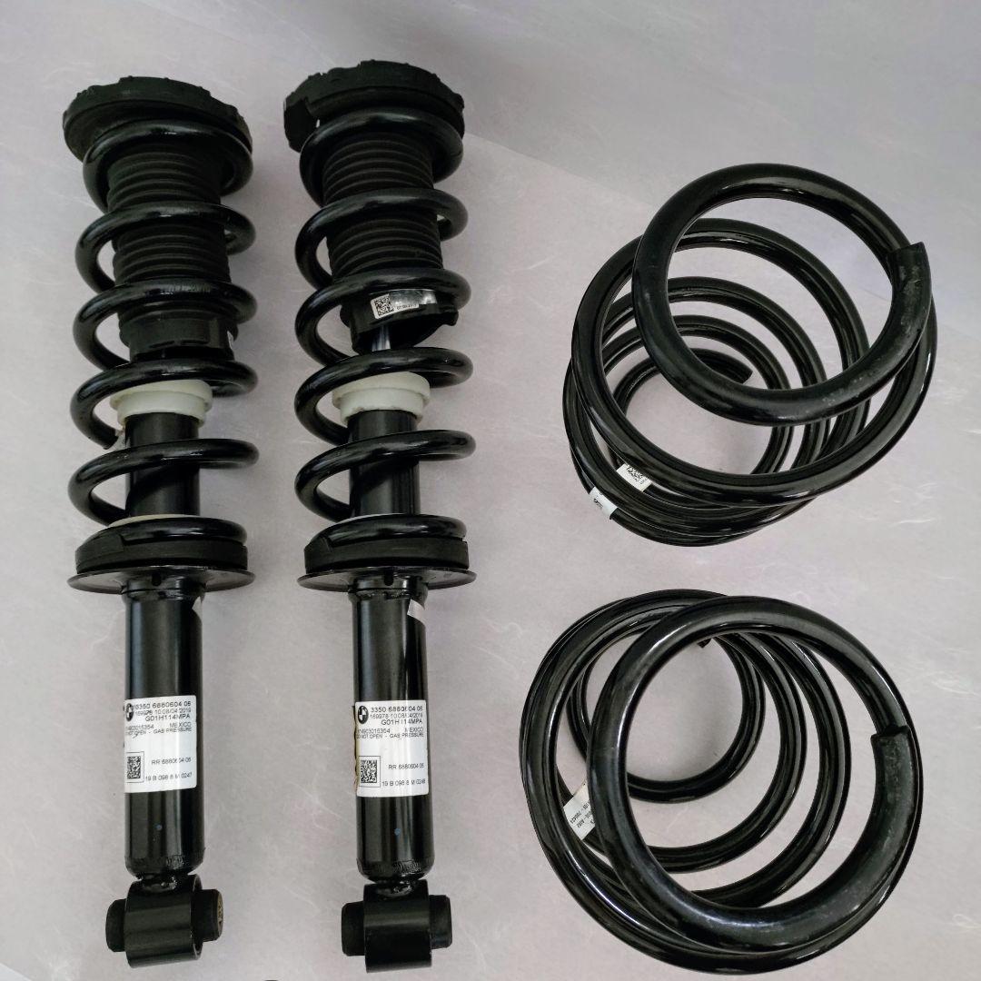 ぷぷえみ【】純正品 (G01) X3 M40d 純正サスペンション