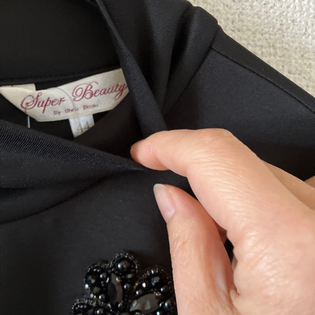 ★新品未使用★スーパービューティービジュー付き長袖チュニックブラック44