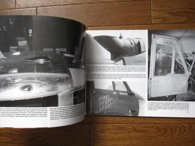 洋書 Walk Around UH-1 Huey Gunships