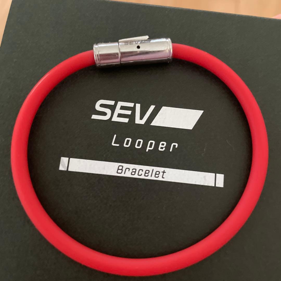 SEV Looper Bracelet サイズ19 レッド