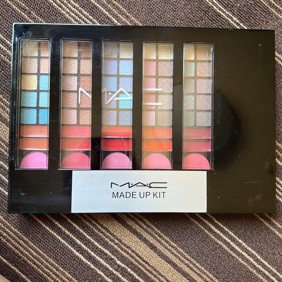 メイク道具・化粧小物 M.A.C MADE UP KIT