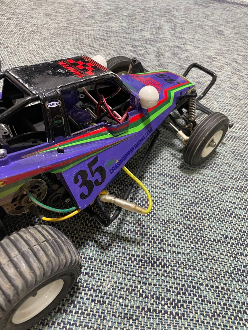 タミヤ グラスホッパー　1/10 電動RCレーシングバギー