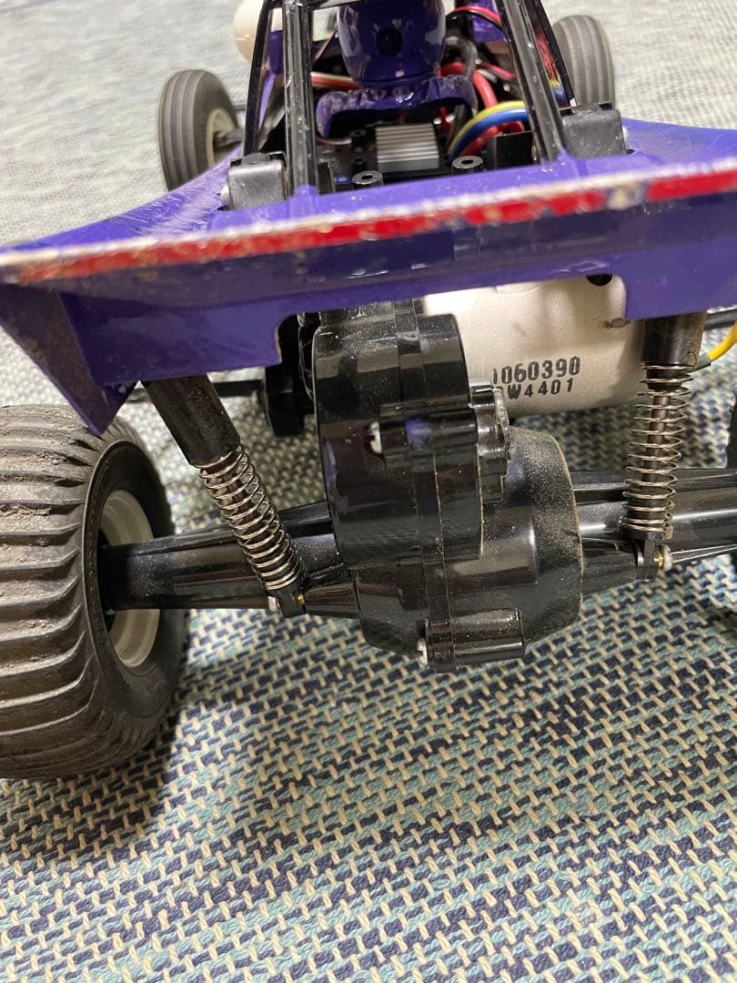 タミヤ グラスホッパー　1/10 電動RCレーシングバギー