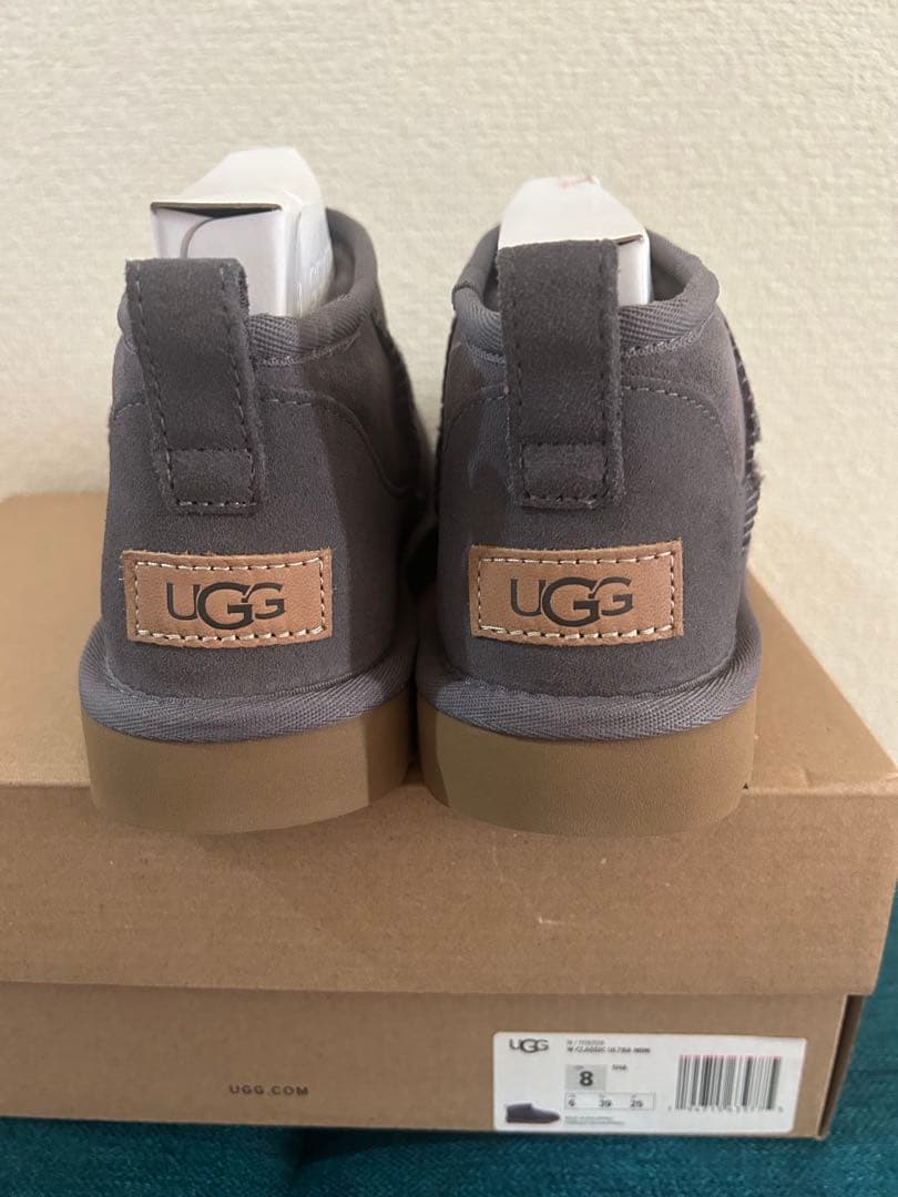 UGG グレー ムートンブーツ サイズ8クラシックウルトラミニ