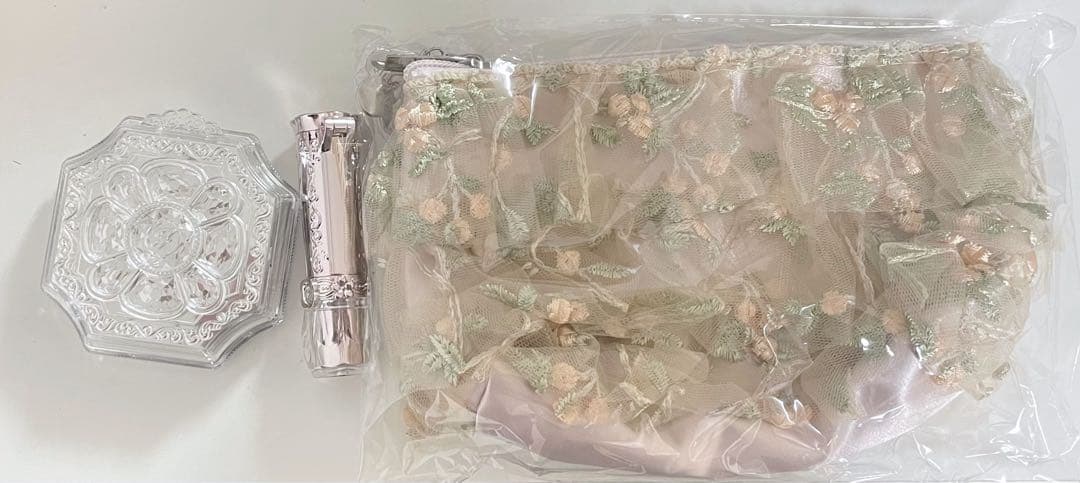 JILLSTUARTドレスドブルームアイズ 101リップブロッサムバーム