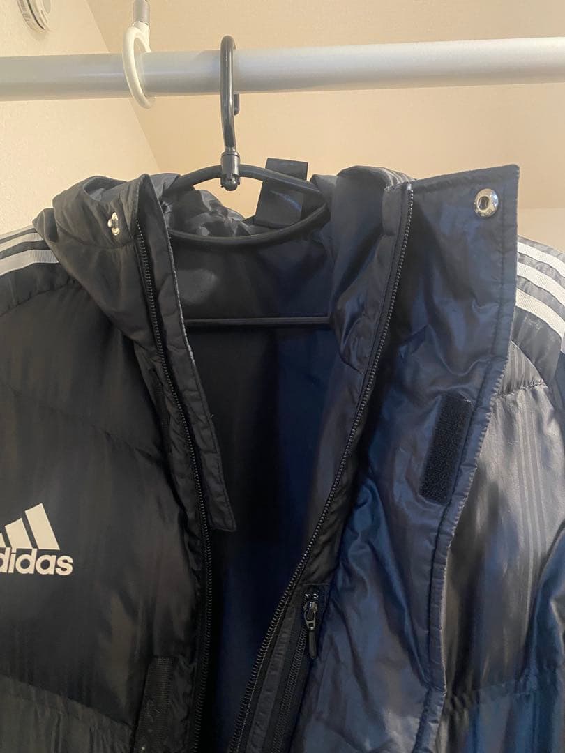 adidas ブラック ダウン ベンチコート